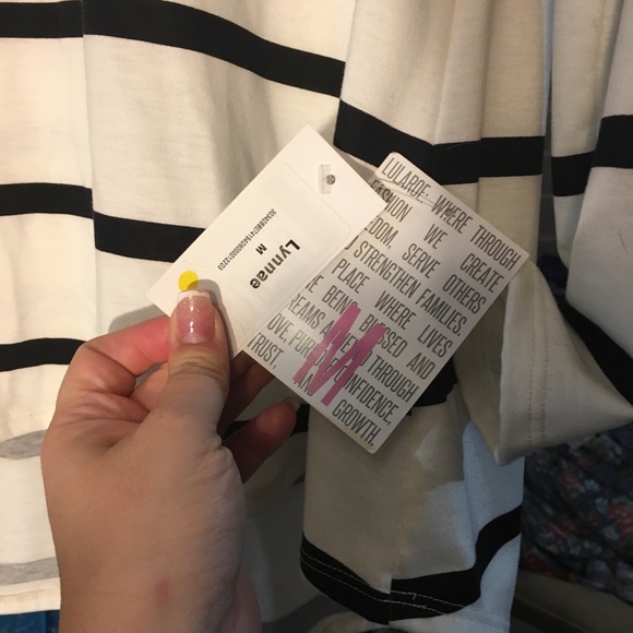 Black and white NWT lynnae - Picture 2 of 2